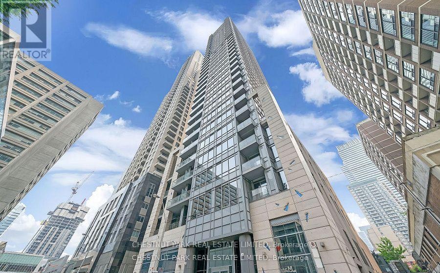 1102-21 Balmuto Street, Toronto, ON, M4Y 1W4
