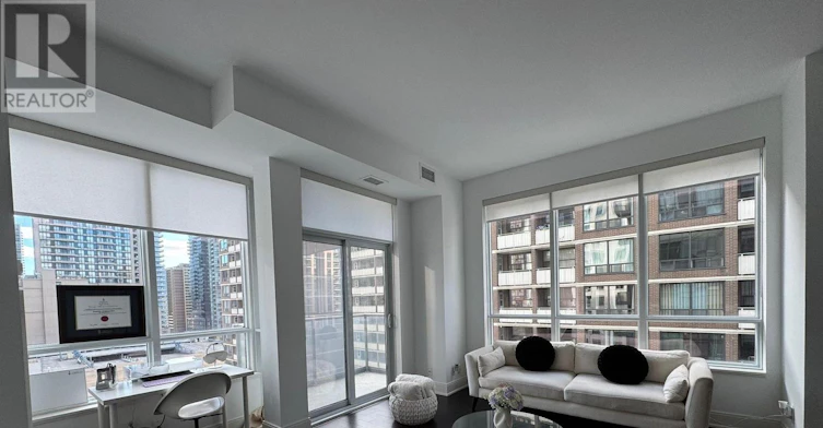1102-21 Balmuto Street, Toronto, ON, M4Y 1W4 - 4