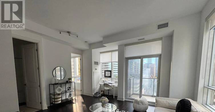 1102-21 Balmuto Street, Toronto, ON, M4Y 1W4 - 6