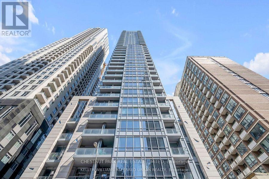 802-21 Balmuto Street, Toronto, ON, M4Y 1W4 - 2