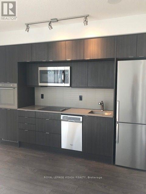 2703-10 York Street, Toronto, ON, M5J 0E1 - 2