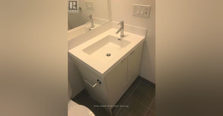 2703-10 York Street, Toronto, ON, M5J 0E1 - 12