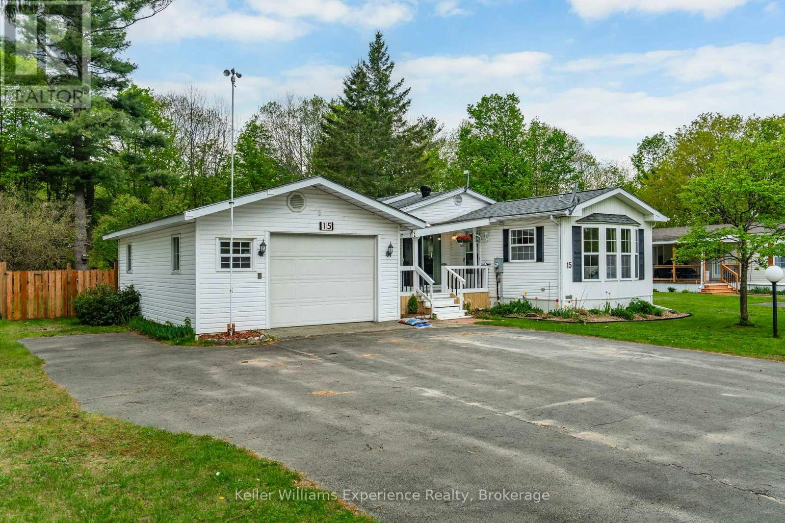15-5411 Elliott Side Road, Tay, ON, L4R 4K3