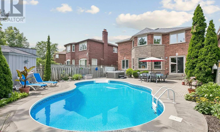 3176 Dovetail Mews