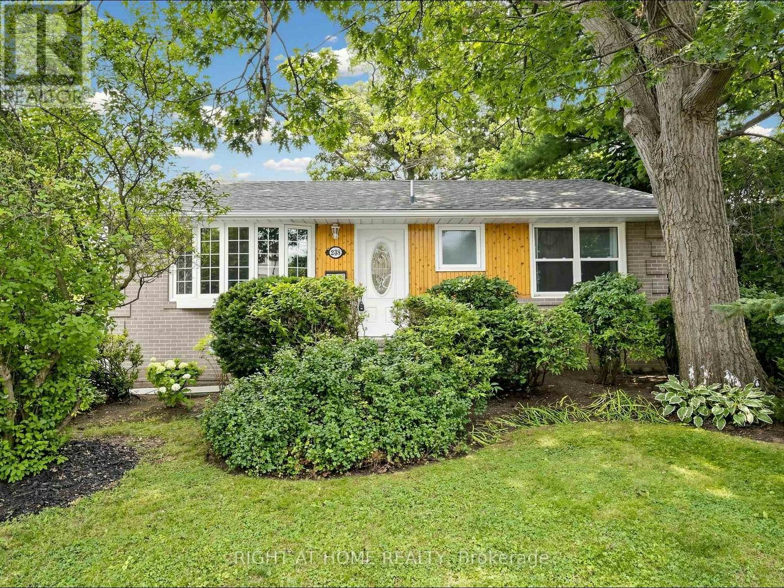 238 Troy Street, Mississauga, ON, L5G 1S7