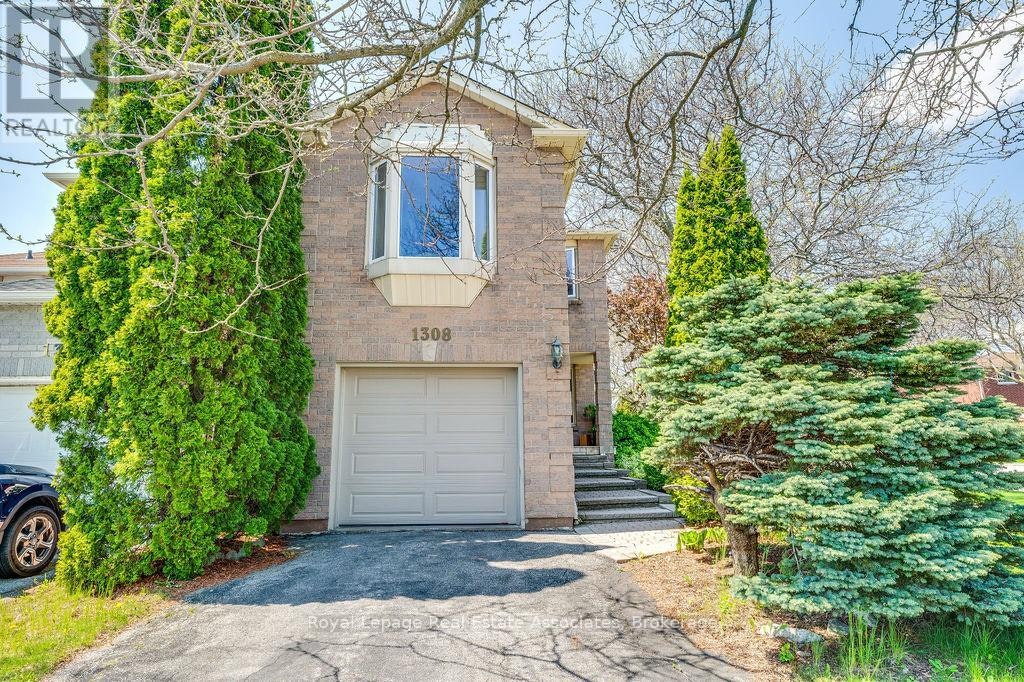 1308 Valerie Crescent, Oakville, ON, L6J 7E2 - 2