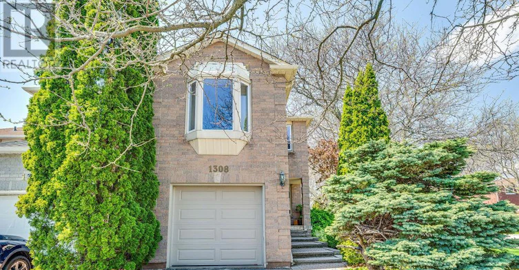 1308 Valerie Crescent, Oakville, ON, L6J 7E2 - 2