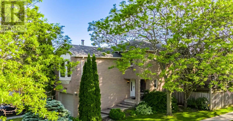 1308 Valerie Crescent, Oakville, ON, L6J 7E2