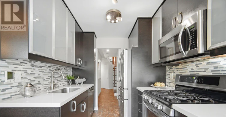 1308 Valerie Crescent, Oakville, ON, L6J 7E2 - 11