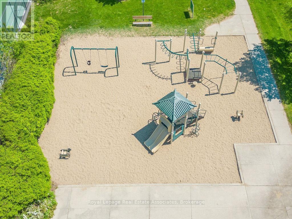 1308 Valerie Crescent, Oakville, ON, L6J 7E2 - 42