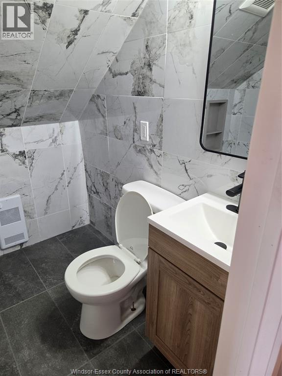 456 Elliot East, Windsor, ON, N9A 3R9 - 9