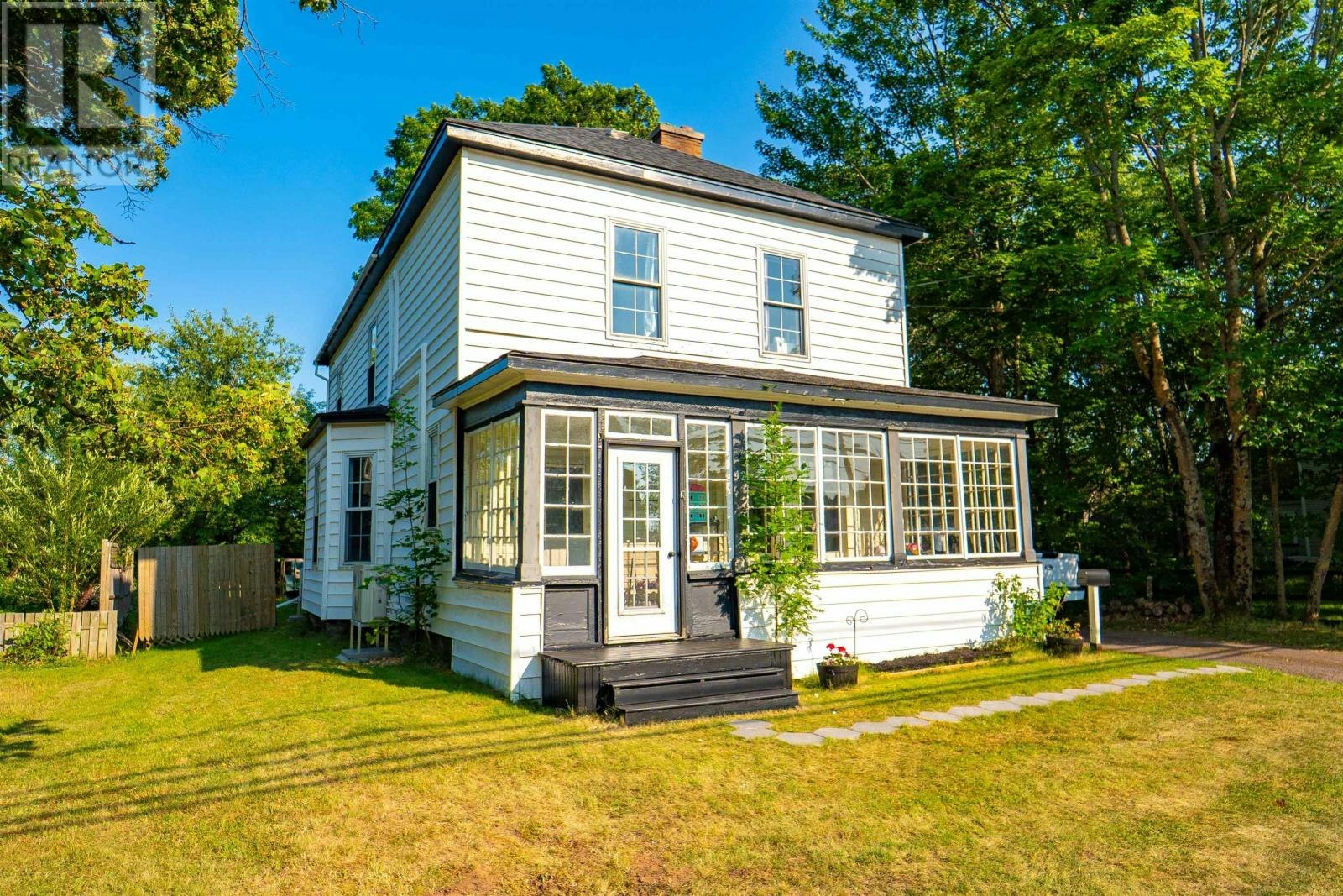 42 Victoria Street, Amherst, NS, B4H 1C1