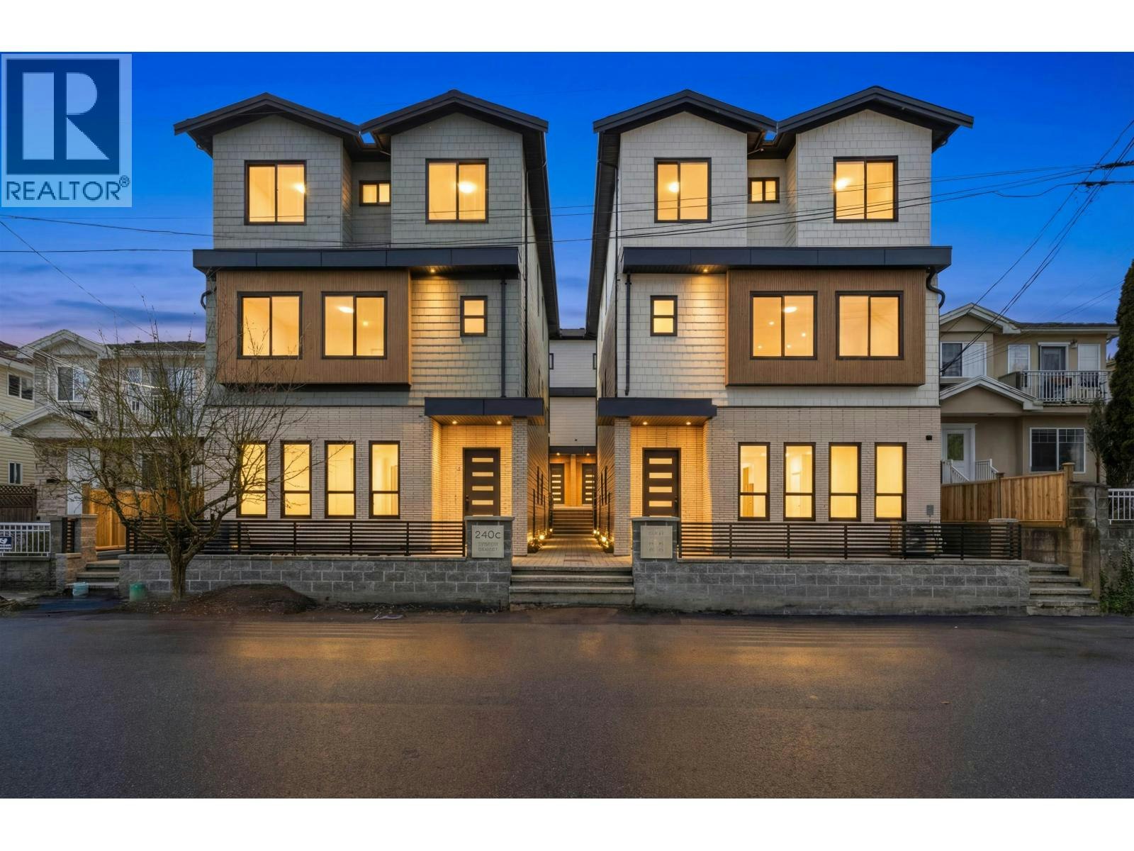 1-5406 Manor Street, Burnaby, BC, V5G 1B7