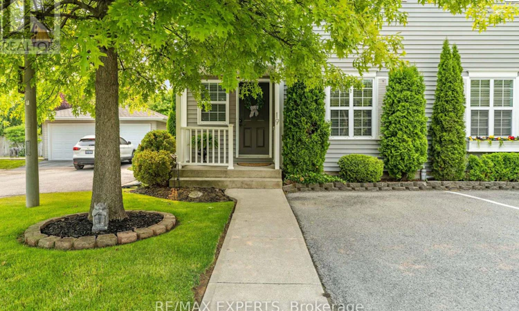 19-608 Simcoe Street