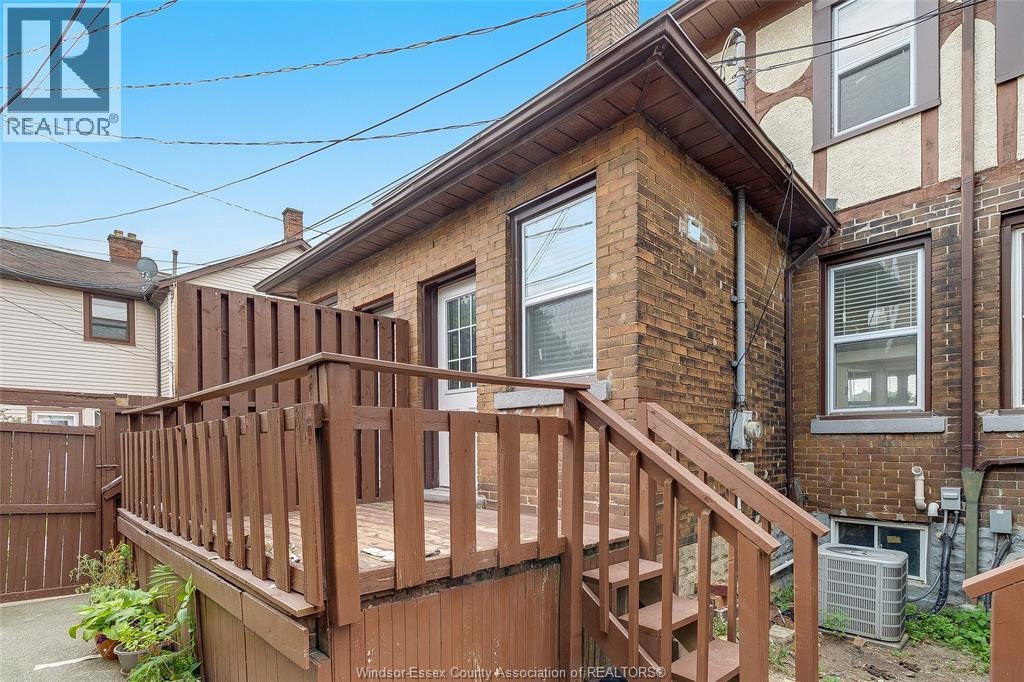 116 Elm Avenue, Windsor, ON, N9A 5G8 - 24