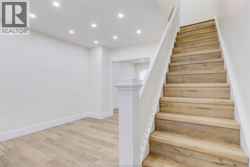 116 Elm Avenue, Windsor, ON, N9A 5G8 - 6