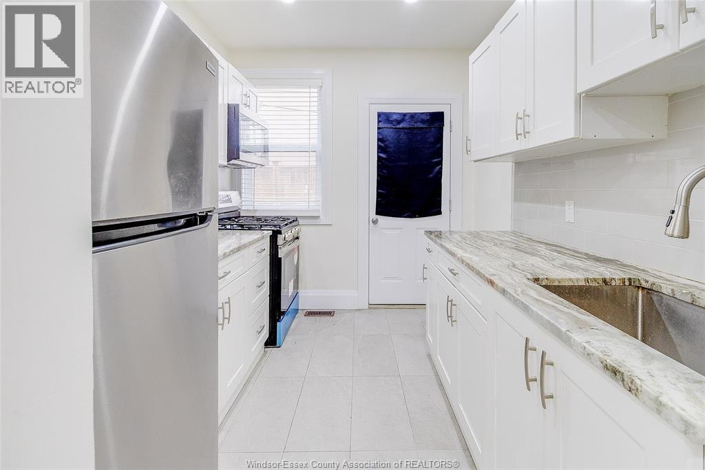 116 Elm Avenue, Windsor, ON, N9A 5G8 - 11
