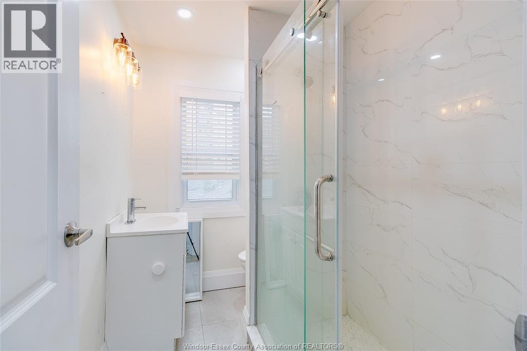 116 Elm Avenue, Windsor, ON, N9A 5G8 - 19