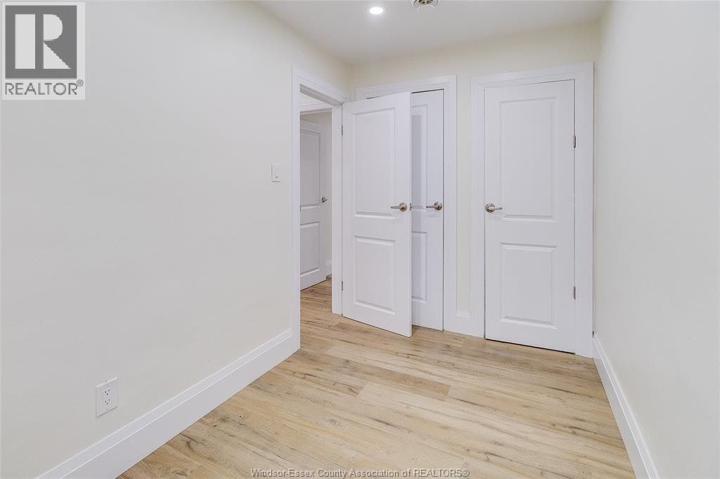 116 Elm Avenue, Windsor, ON, N9A 5G8 - 23