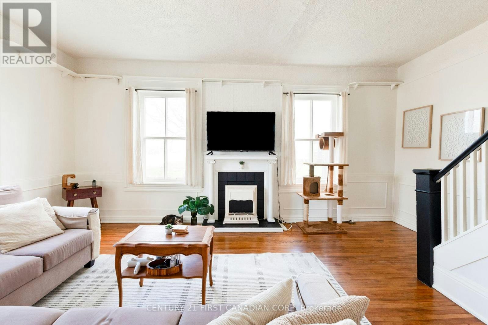 1 Fairview Avenue, St. Thomas, ON, N5R 4X2