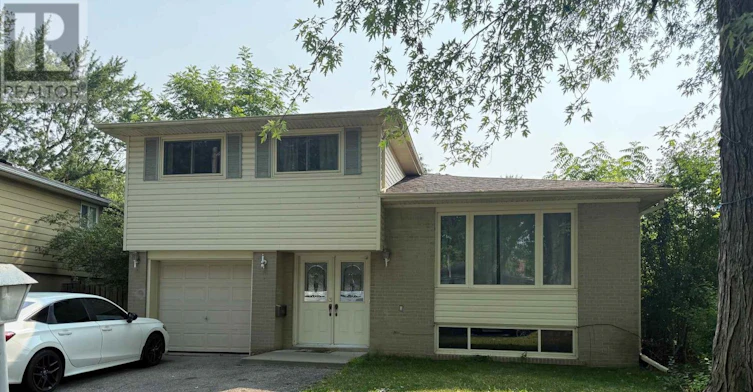35 Melville Crescent, Brampton, ON, L6W 2S3