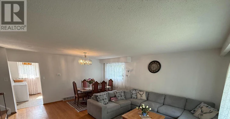 35 Melville Crescent, Brampton, ON, L6W 2S3 - 3