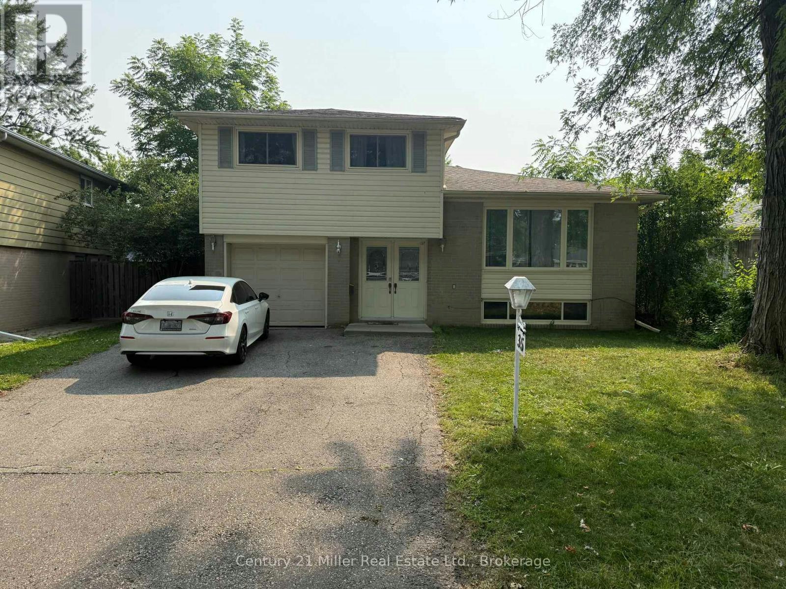 35 Melville Crescent, Brampton, ON, L6W 2S3 - 2