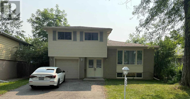 35 Melville Crescent, Brampton, ON, L6W 2S3 - 2