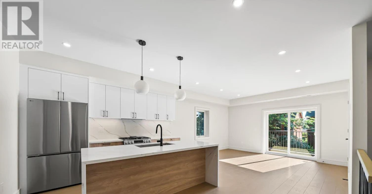 2ND FLOOR-131 Dovercourt Road, Toronto, ON, M6J 3C5 - 2