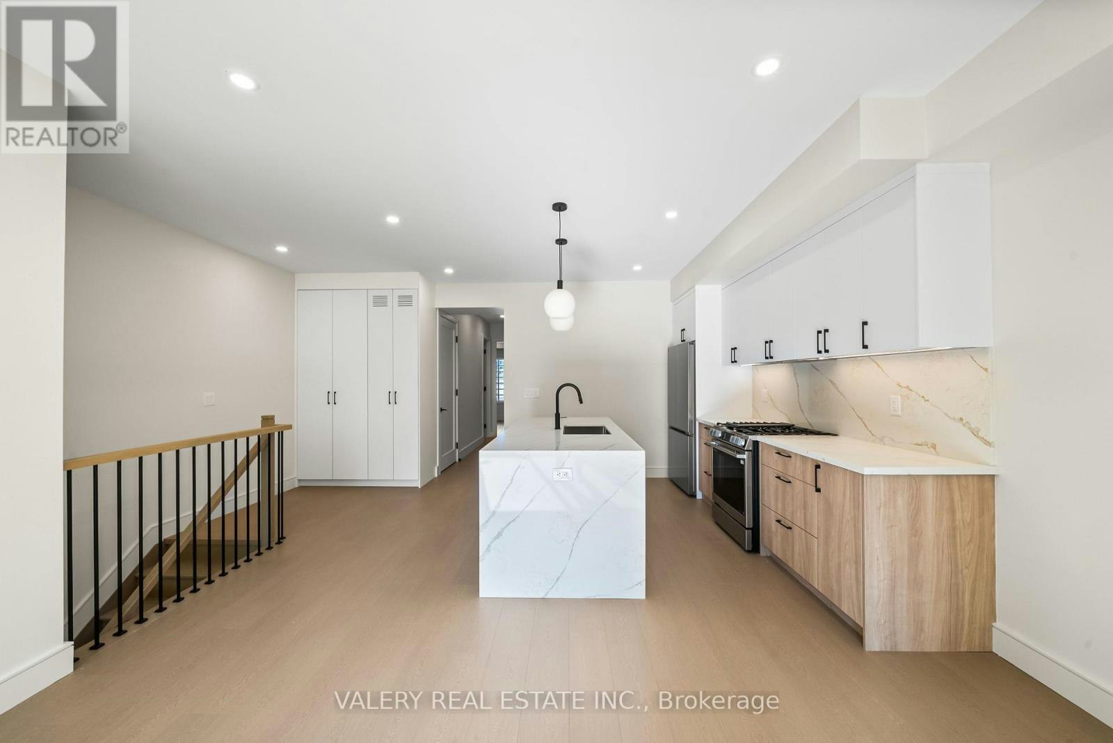 2ND FLOOR-131 Dovercourt Road, Toronto, ON, M6J 3C5 - 8