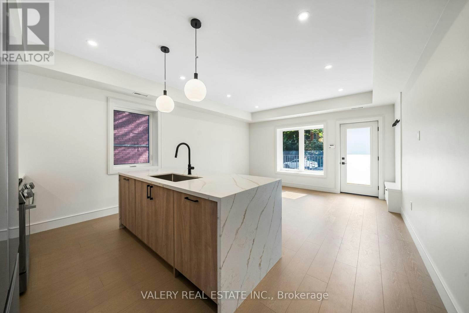 MAIN-131 Dovercourt Road, Toronto, ON, M6J 3C5 - 2