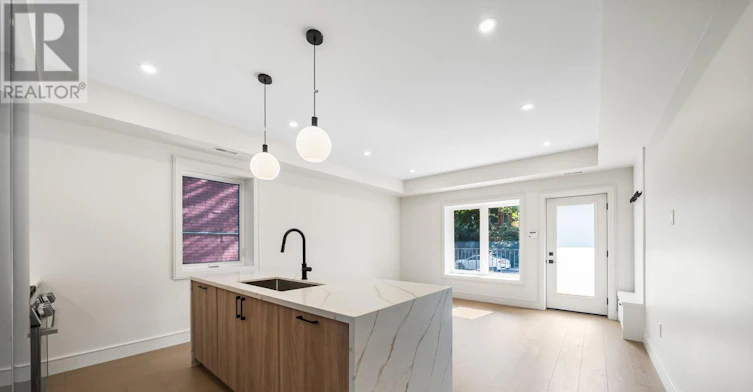 MAIN-131 Dovercourt Road, Toronto, ON, M6J 3C5 - 2
