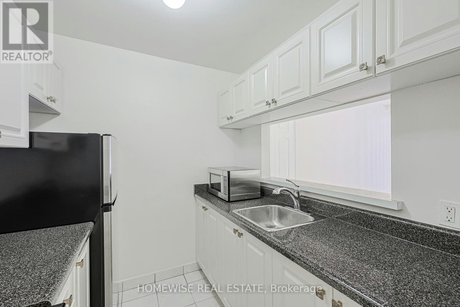 105-485 Kingston Road, Toronto, ON, M4L 1V6 - 12