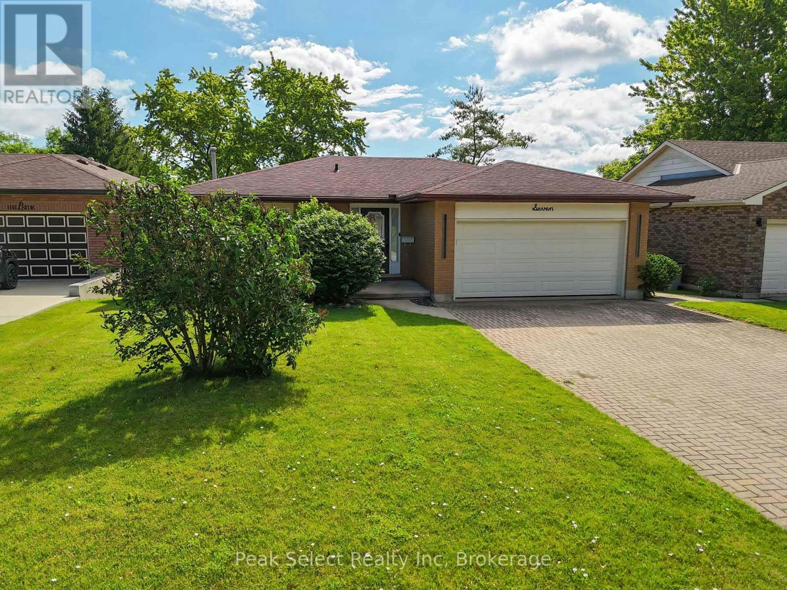 7 Hillside Court, St. Marys, ON, N4X 1C3 - 2