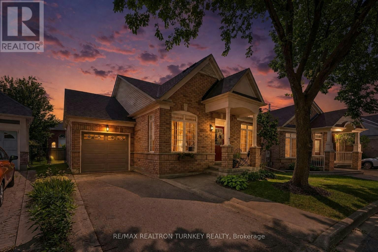 7 Thomas Bales Drive, Markham, ON, L6C 2W7