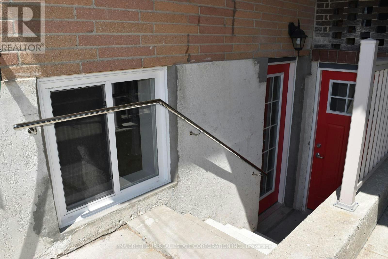 67 Cartwright Avenue, Toronto, ON, M6A 1V1 - 6