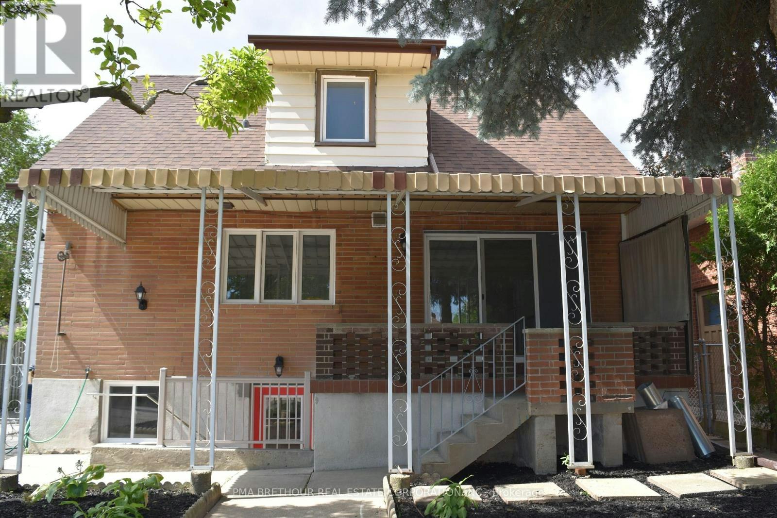 67 Cartwright Avenue, Toronto, ON, M6A 1V1 - 4