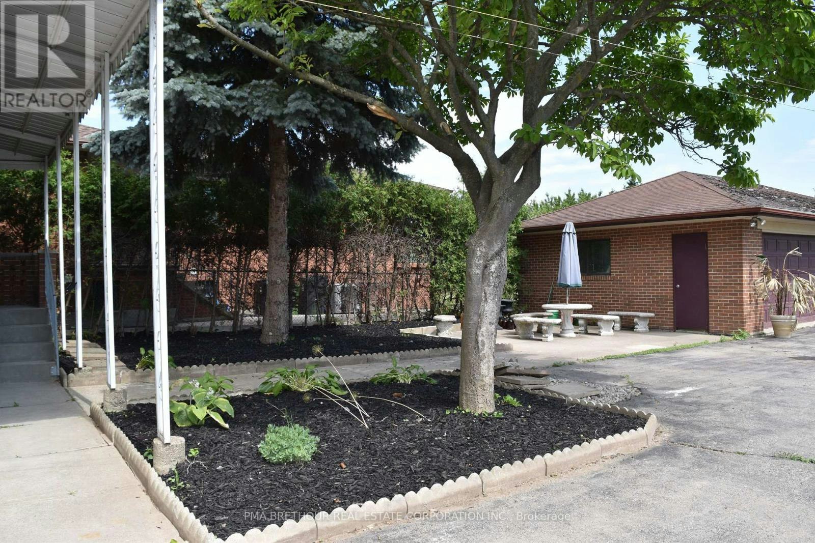 67 Cartwright Avenue, Toronto, ON, M6A 1V1 - 17
