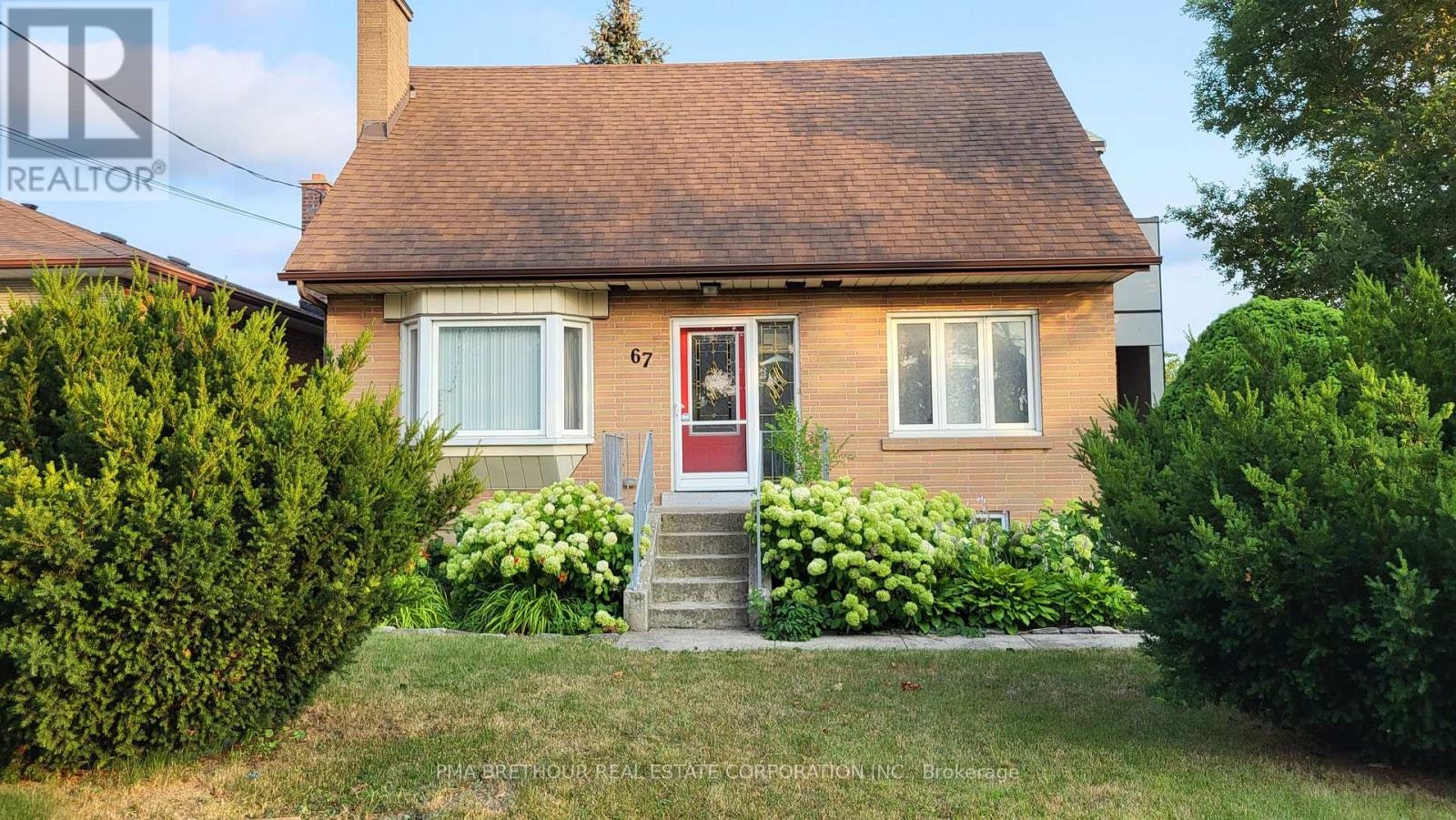 67 Cartwright Avenue, Toronto, ON, M6A 1V1