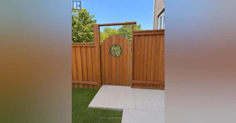 5214 Preservation Circle, Mississauga, ON, L5M 7T2 - 4