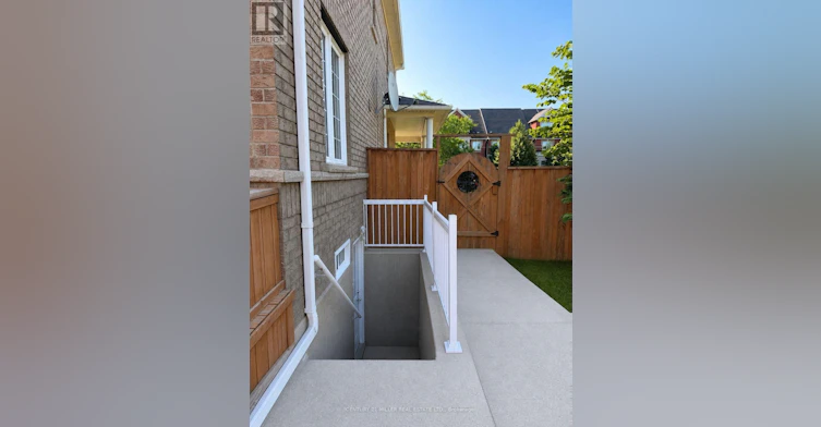 5214 Preservation Circle, Mississauga, ON, L5M 7T2 - 6