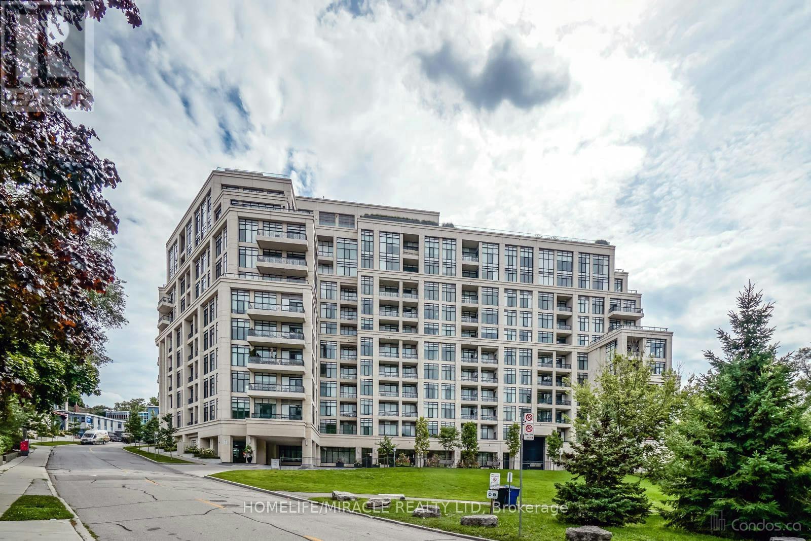 428-2 Old Mill Drive, Toronto, ON, M6S 0A2
