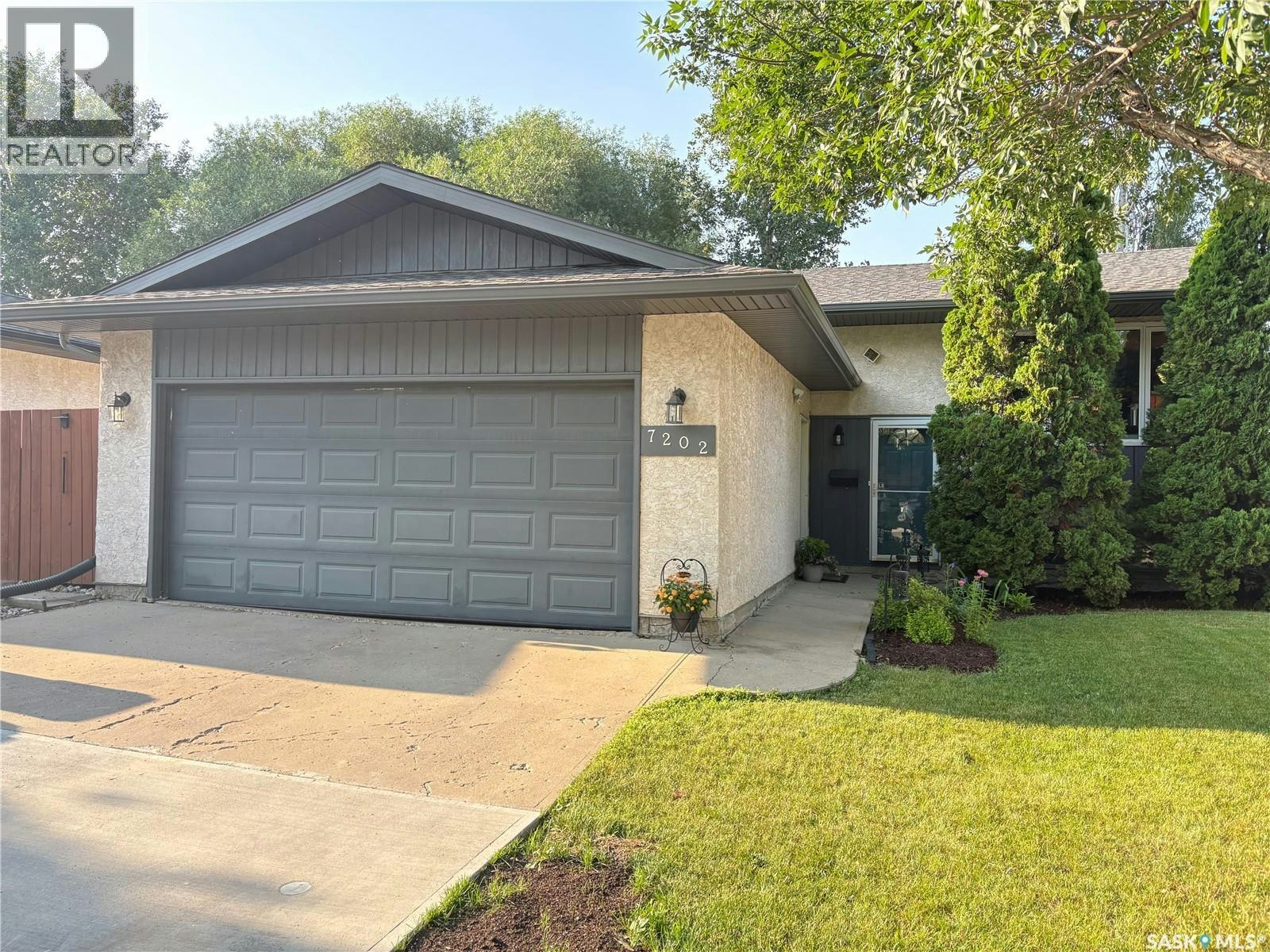 7202 Lawrence Drive, Regina, SK, S4X 3X7