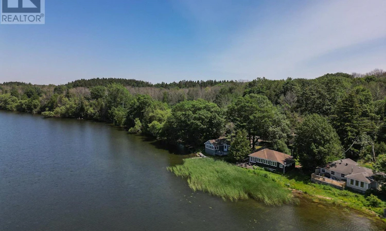 14 Bayshore Road