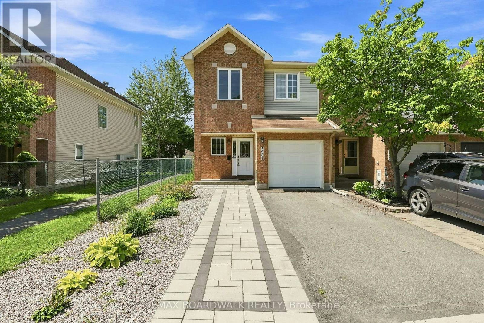 5981 Pineglade Crescent, Ottawa, ON, K1W 1G7