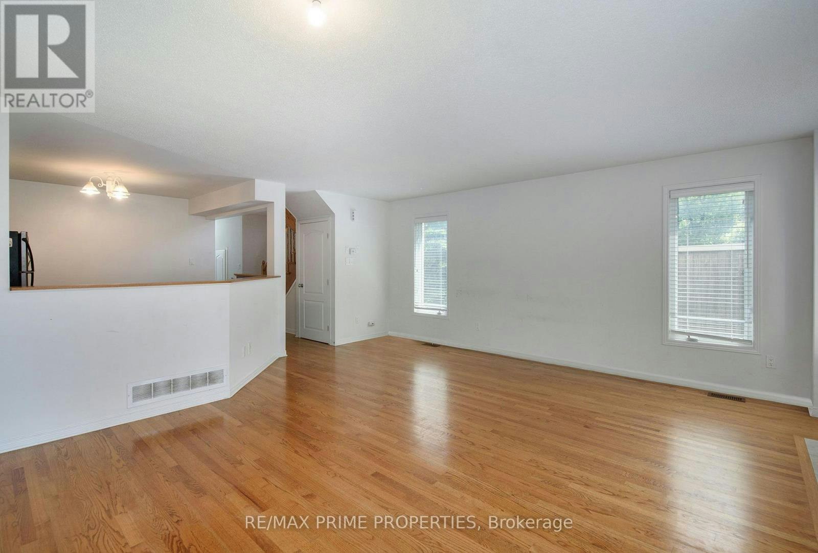 201 Freedom Private, Ottawa, ON, K1G 6W1 - 4