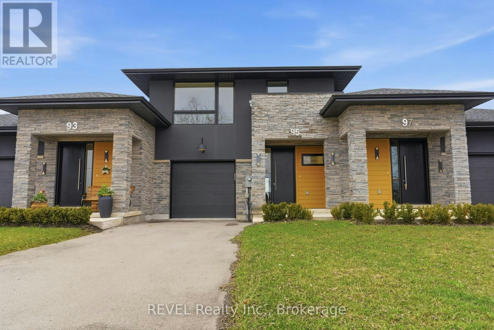95 Port Robinson Road, Pelham, ON, L3B 5N5 - 2