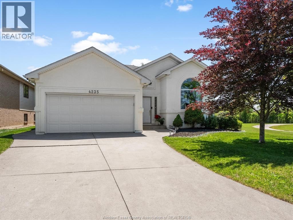 4235 Providence Crescent, Windsor, ON, N9G 2V3