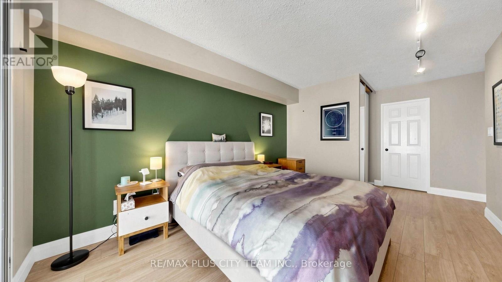437-22 Southport Street, Toronto, ON, M6S 4Y9 - 13
