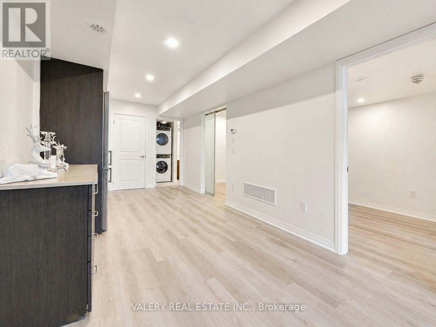 1-183 William Duncan Road, Toronto, ON, M3K 0B7 - 4